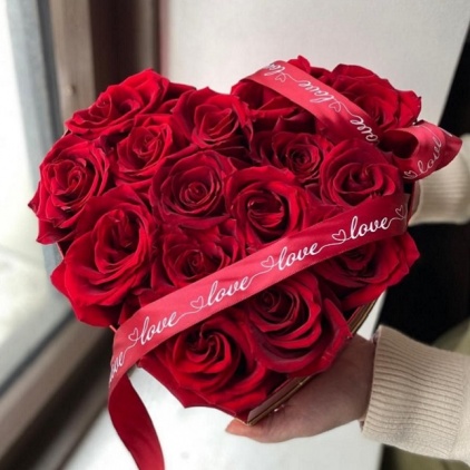 Сердце из 15 роз